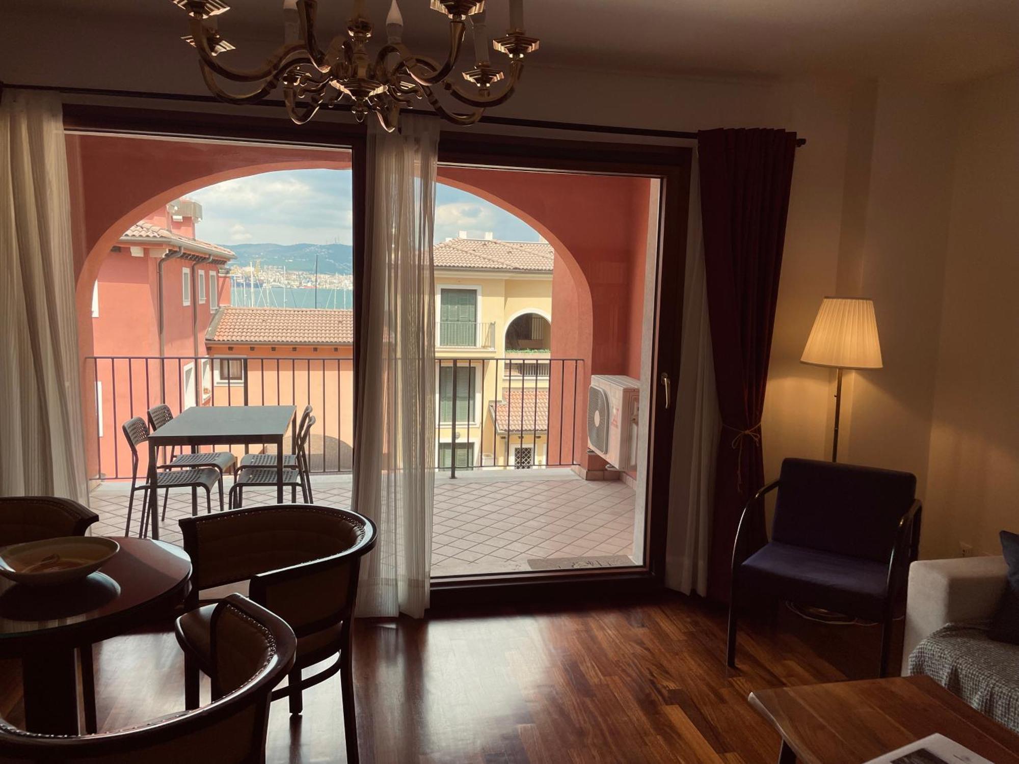 Apartment Aurelia Múggia Eksteriør bilde